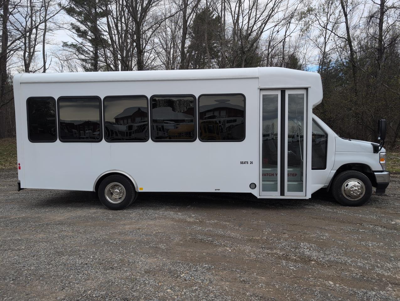 2027 Ford HLE HLE COACH