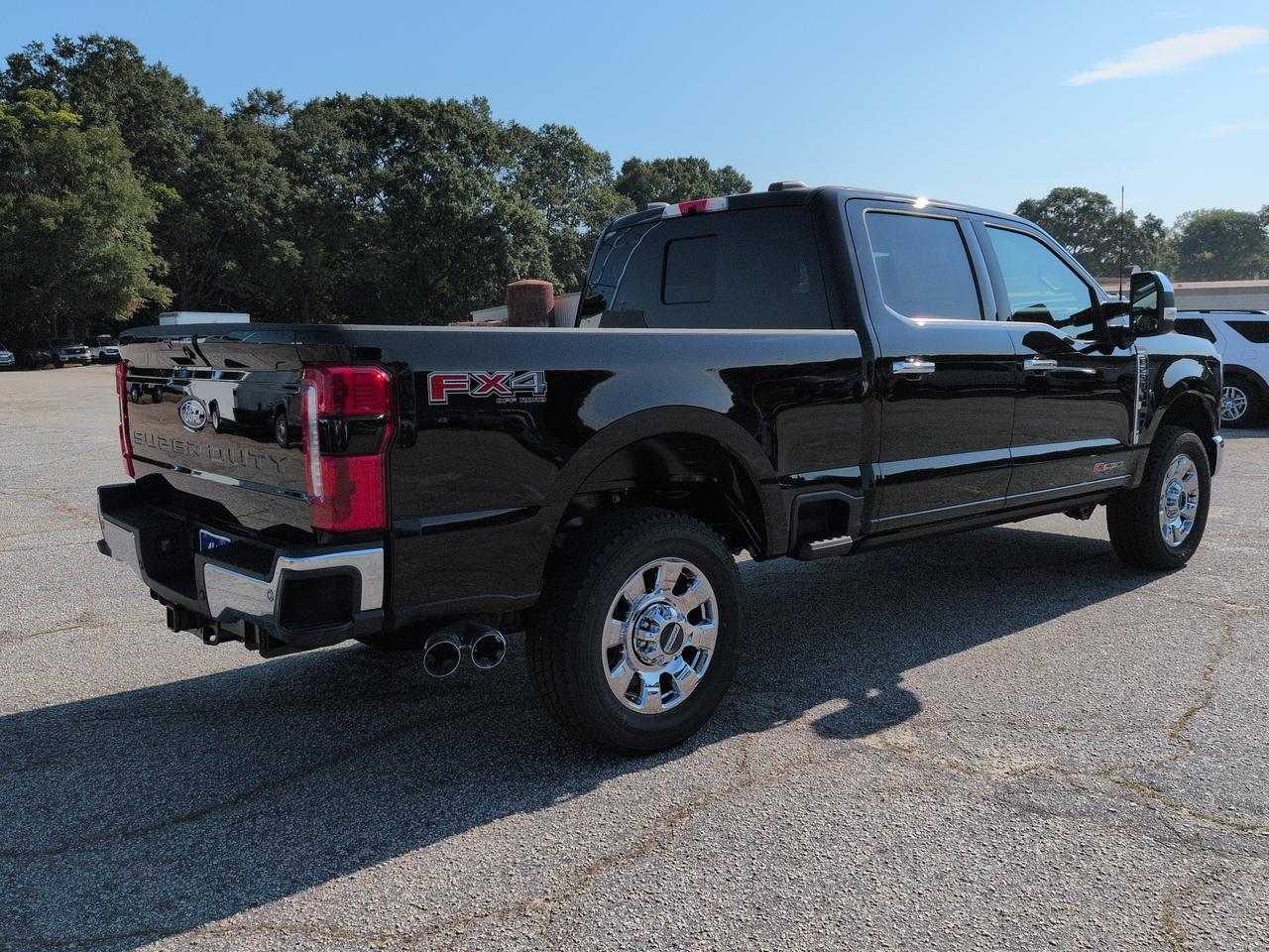 2027 Ford Super Duty F-250 SRW LARIAT Appleton WI