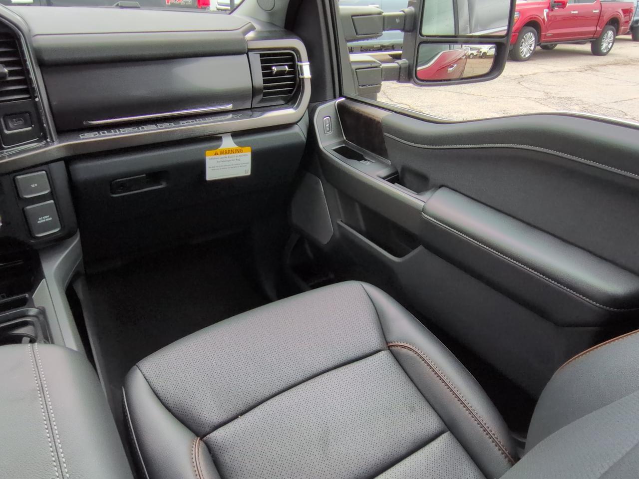 2027 Ford Super Duty F-250 SRW LARIAT Appleton WI
