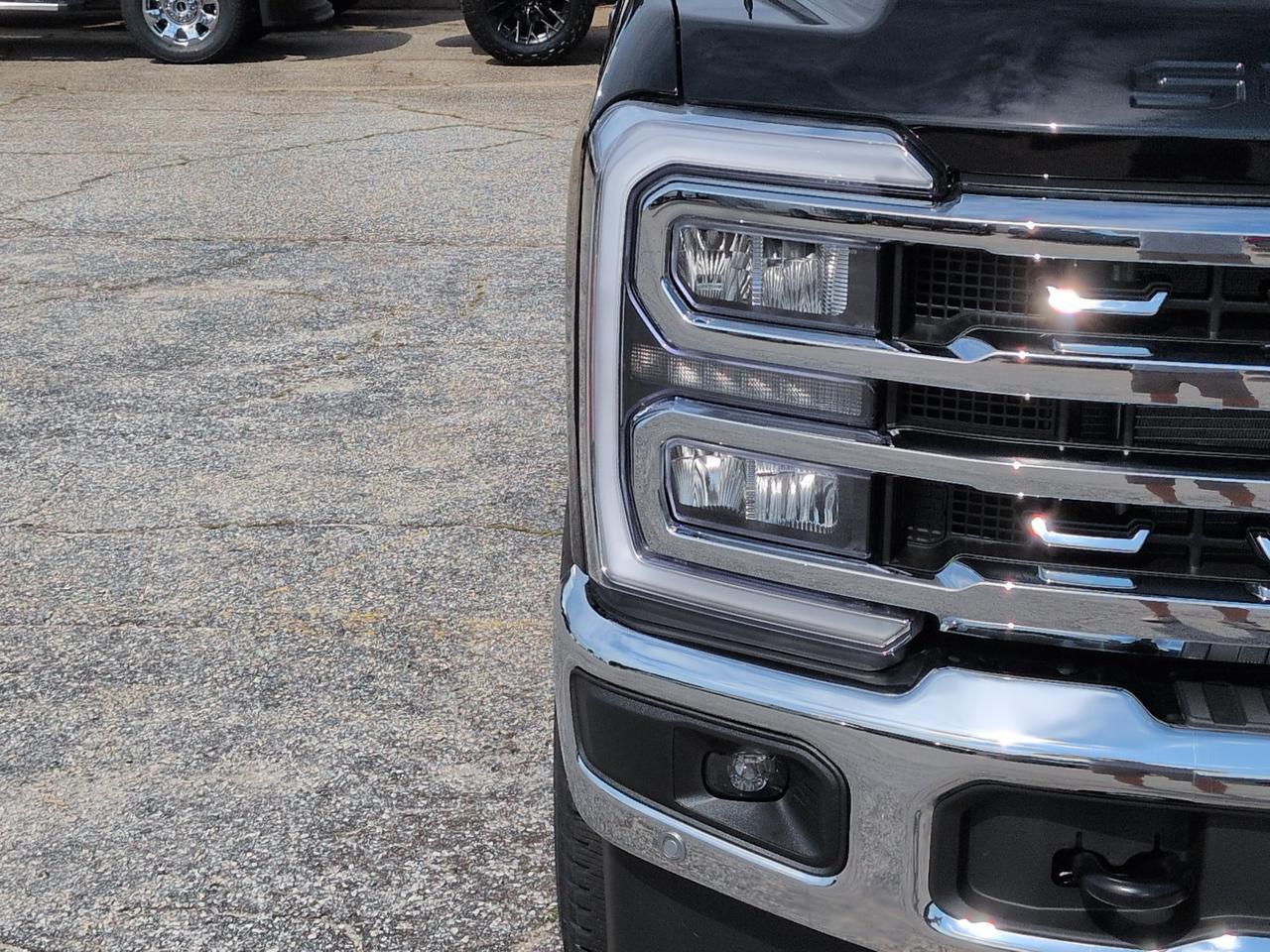 2027 Ford Super Duty F-250 SRW LARIAT Appleton WI