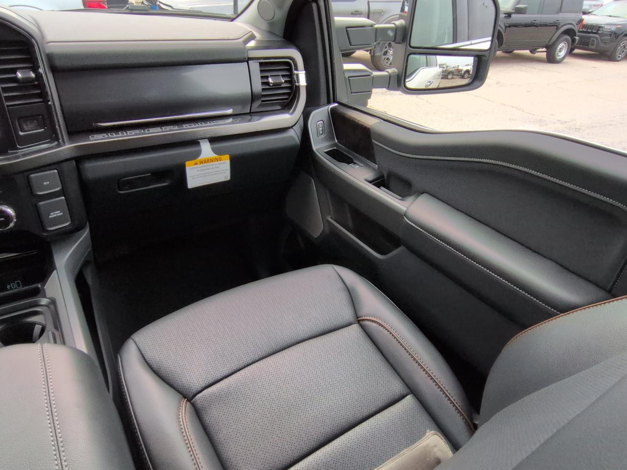 2027 Ford Super Duty F-250 SRW LARIAT Appleton WI