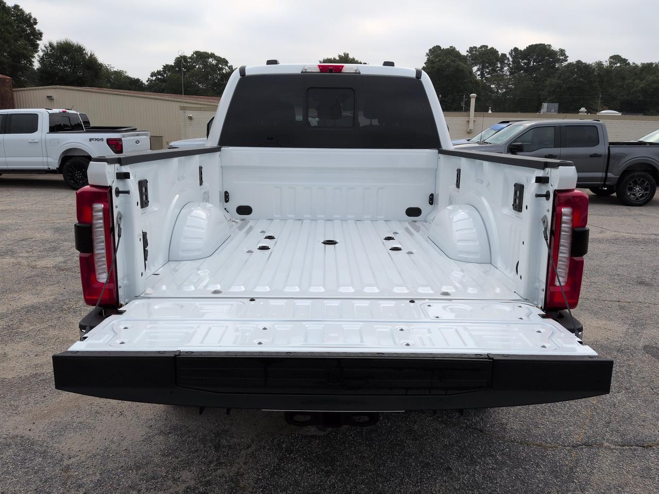 2027 Ford Super Duty F-250 SRW LARIAT Appleton WI