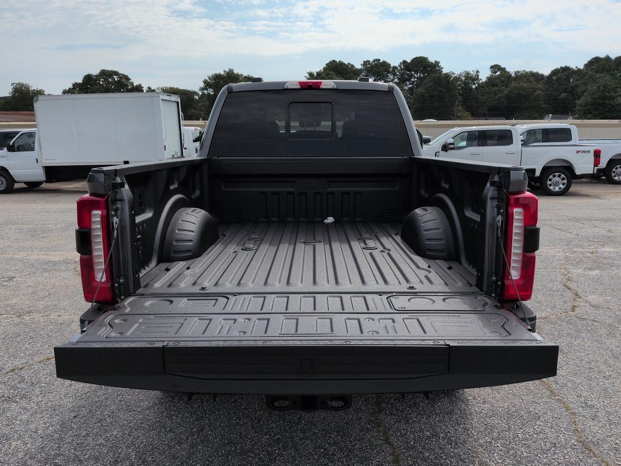 2027 Ford Super Duty F-250 SRW LARIAT Appleton WI