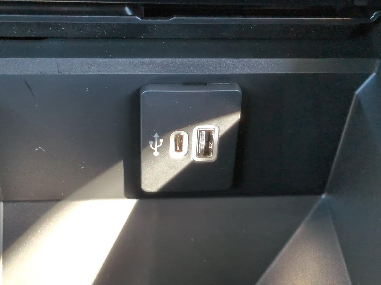 2027 Ford Super Duty F-250 SRW LARIAT Appleton WI