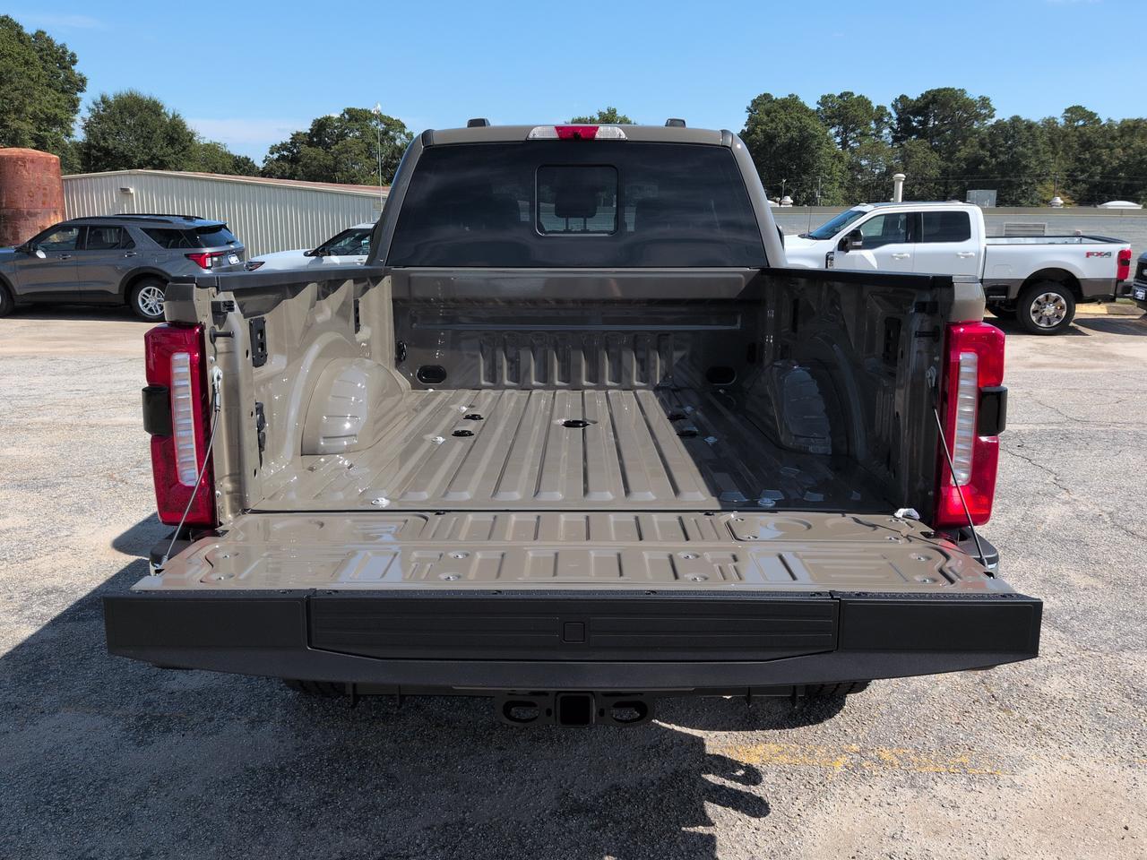 2027 Ford Super Duty F-250 SRW LARIAT Appleton WI