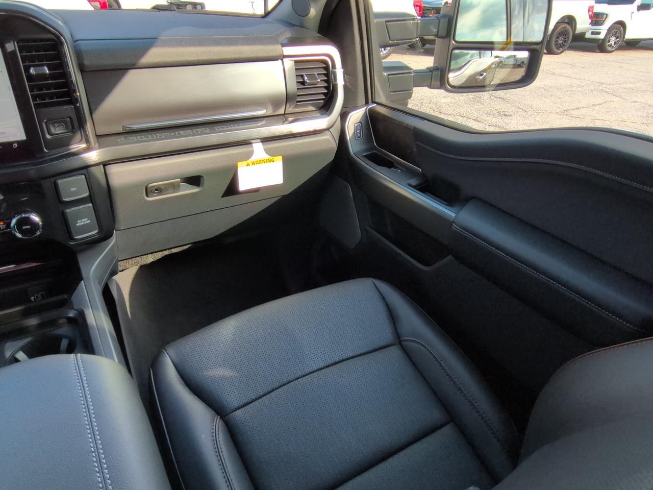 2027 Ford Super Duty F-250 SRW LARIAT Appleton WI