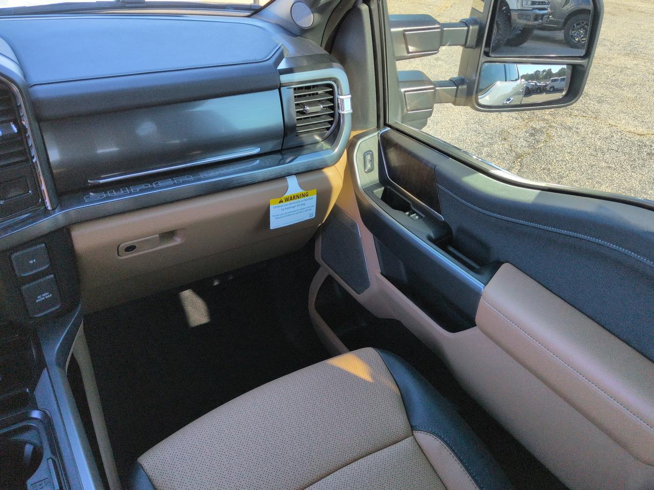 2027 Ford Super Duty F-250 SRW LARIAT Appleton WI