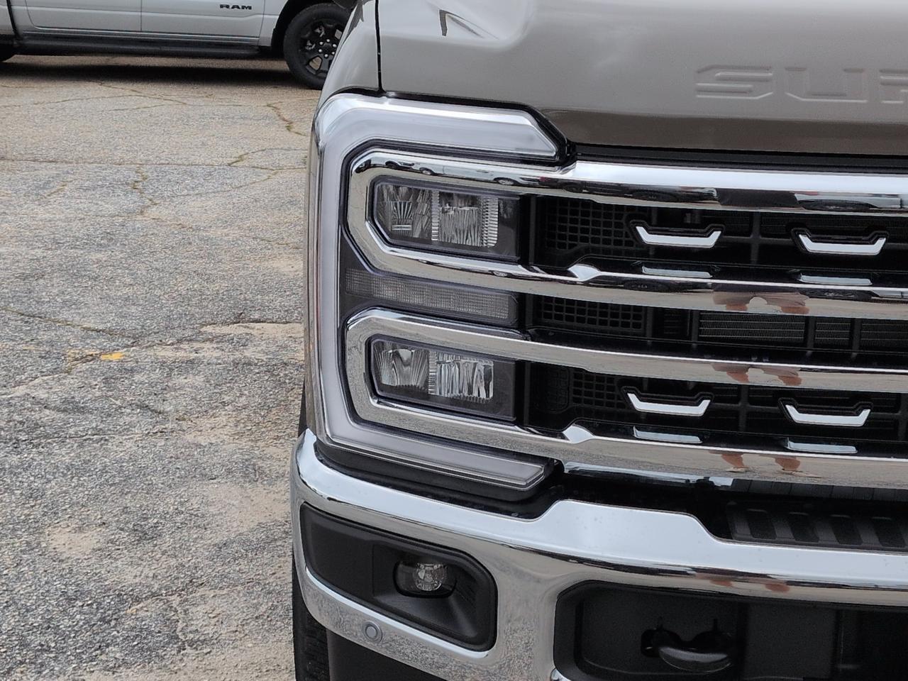 2027 Ford Super Duty F-250 SRW LARIAT Appleton WI