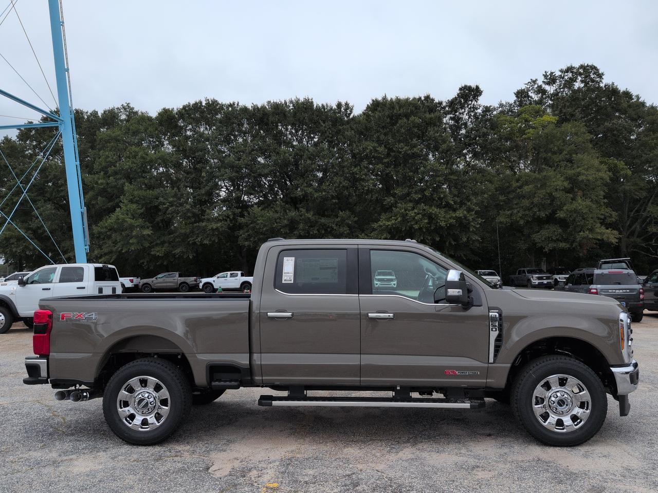 2027 Ford Super Duty F-250 SRW LARIAT Appleton WI