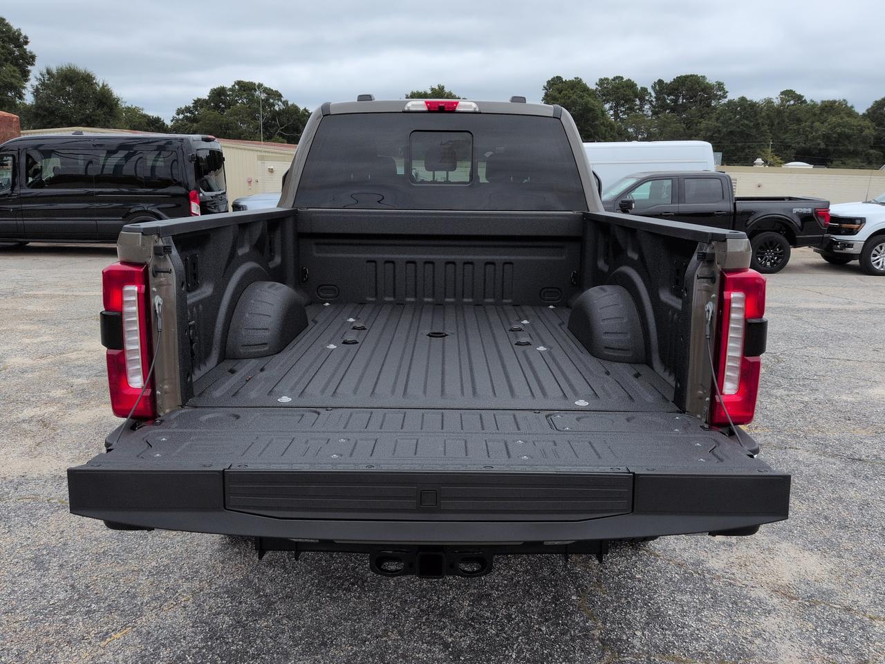 2027 Ford Super Duty F-250 SRW LARIAT Appleton WI