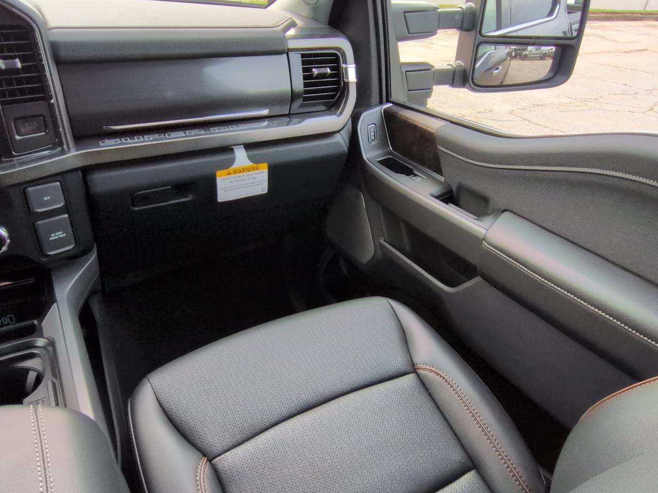 2027 Ford Super Duty F-250 SRW LARIAT Appleton WI