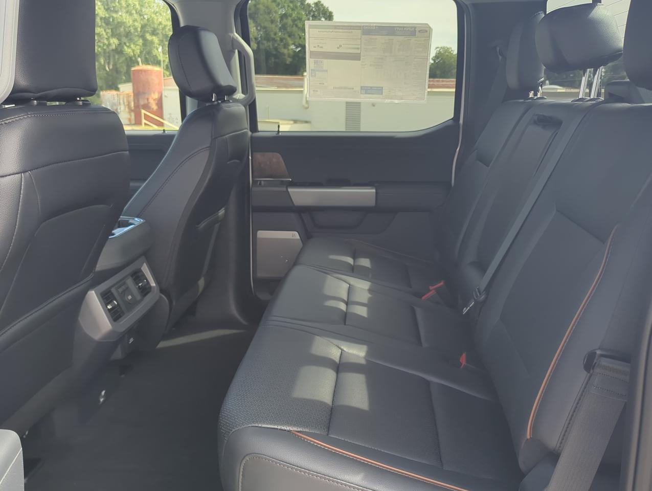 2027 Ford Super Duty F-250 SRW LARIAT Appleton WI