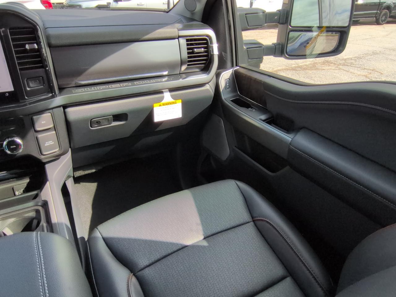2027 Ford Super Duty F-250 SRW LARIAT Appleton WI