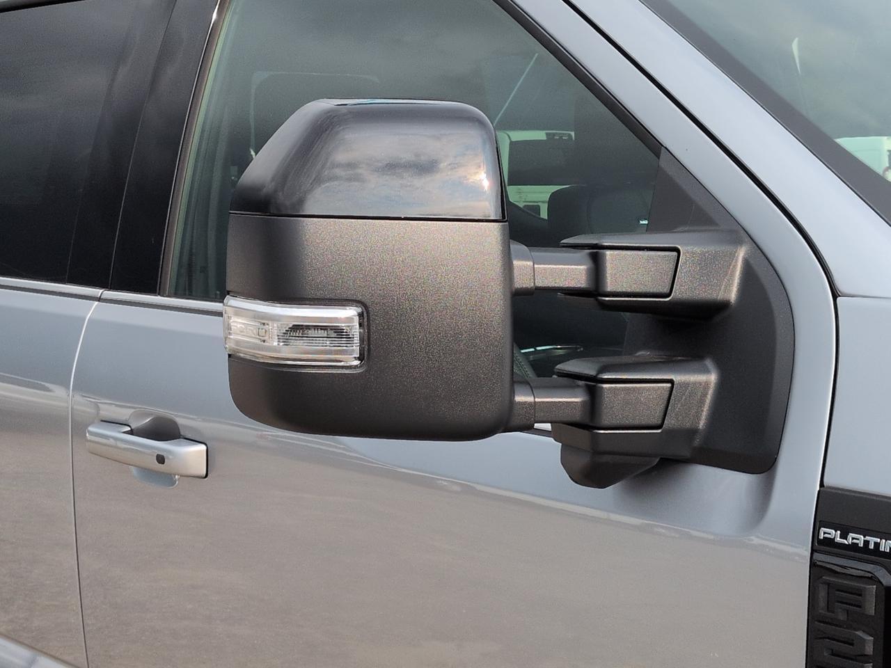 2027 Ford Super Duty F-250 SRW Platinum Appleton WI