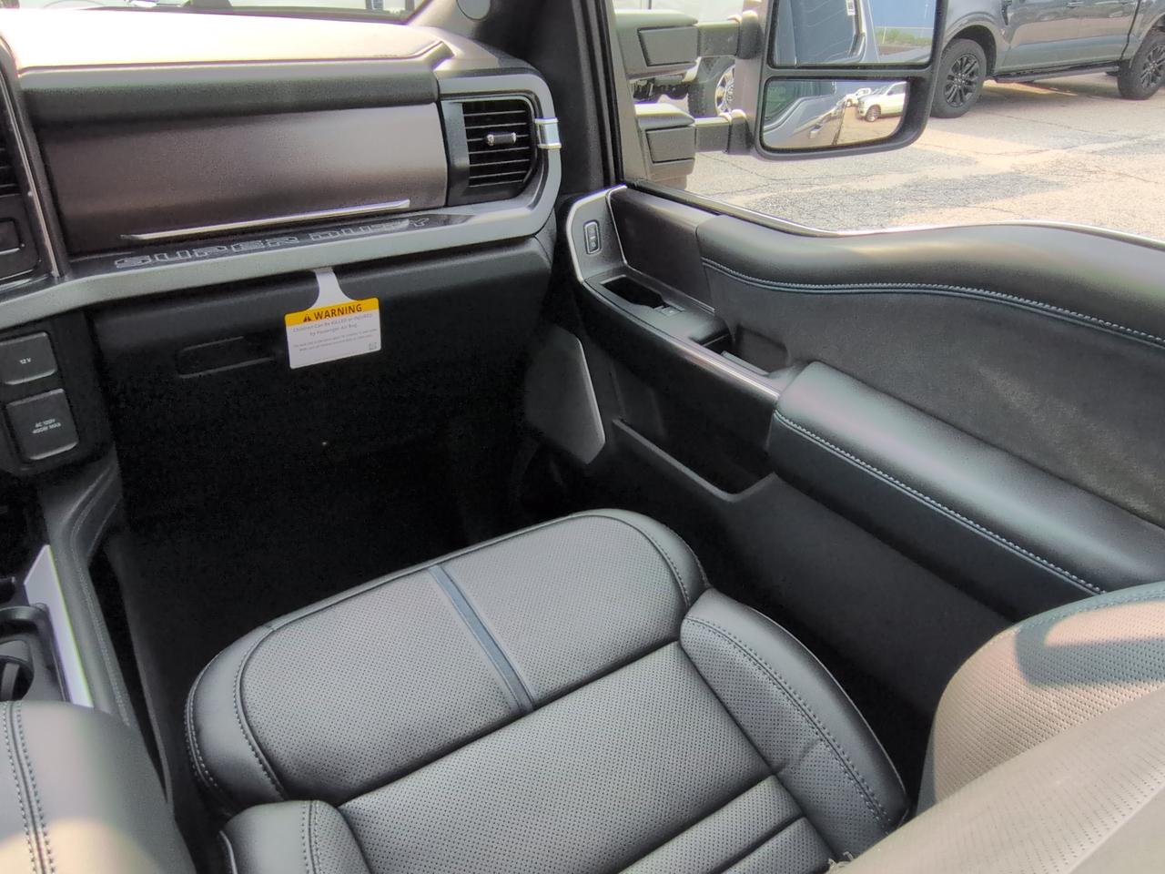 2027 Ford Super Duty F-250 SRW Platinum Appleton WI