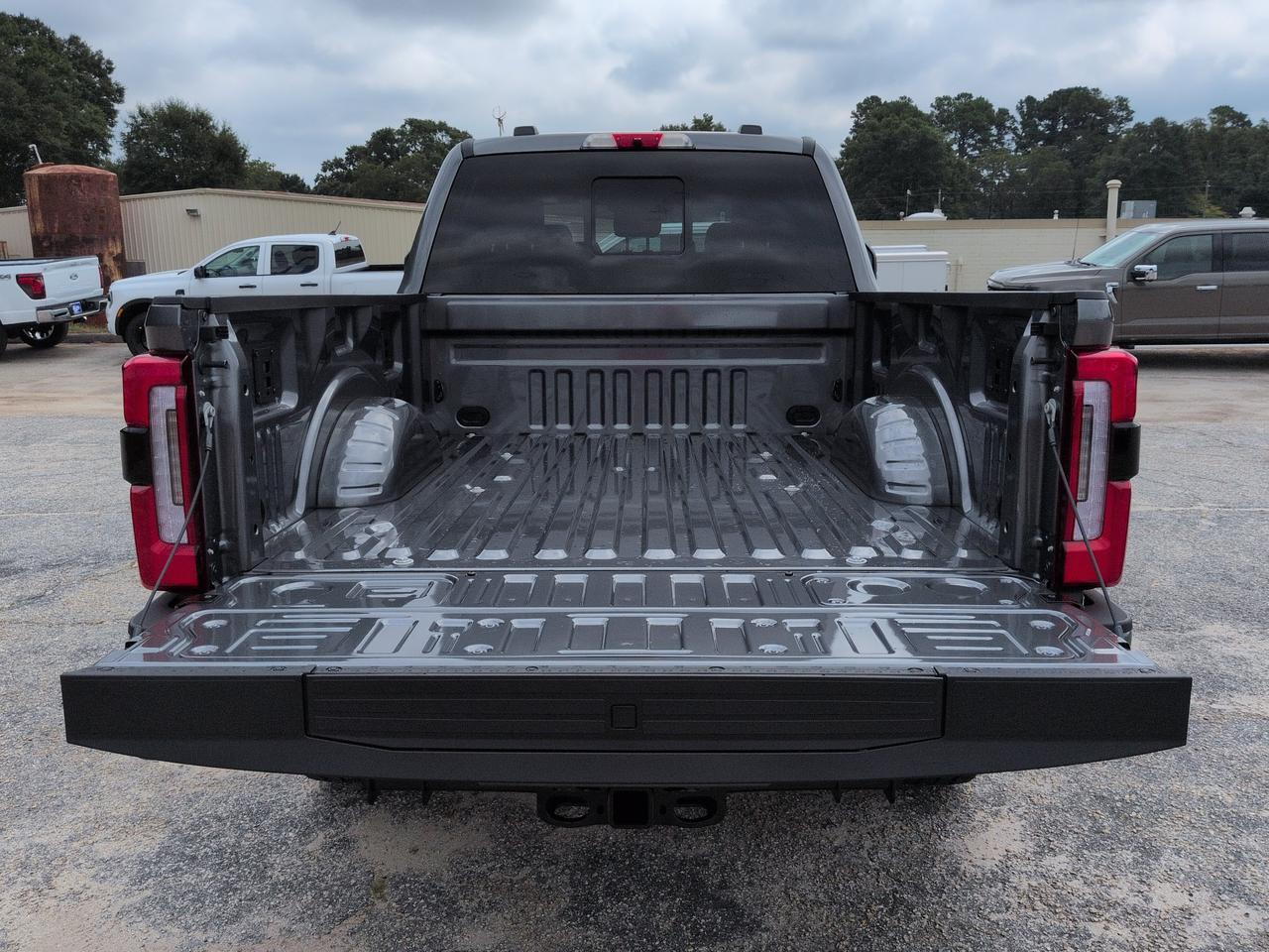 2027 Ford Super Duty F-250 SRW Platinum Appleton WI