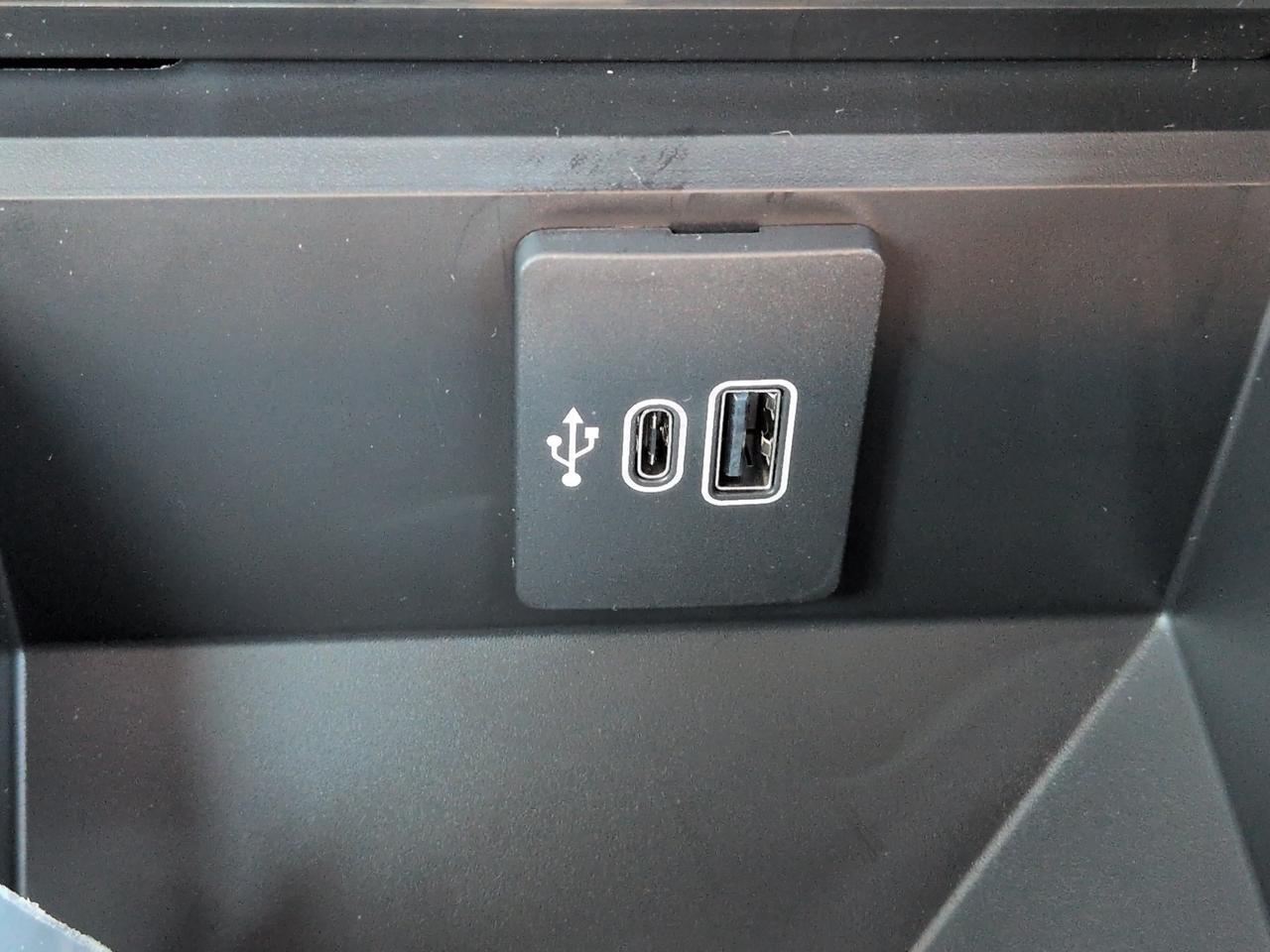 2027 Ford Super Duty F-250 SRW Platinum Appleton WI