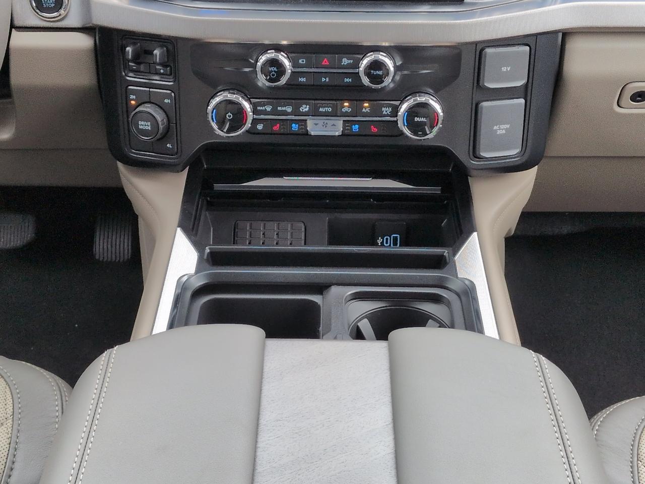 2027 Ford Super Duty F-250 SRW Platinum Appleton WI