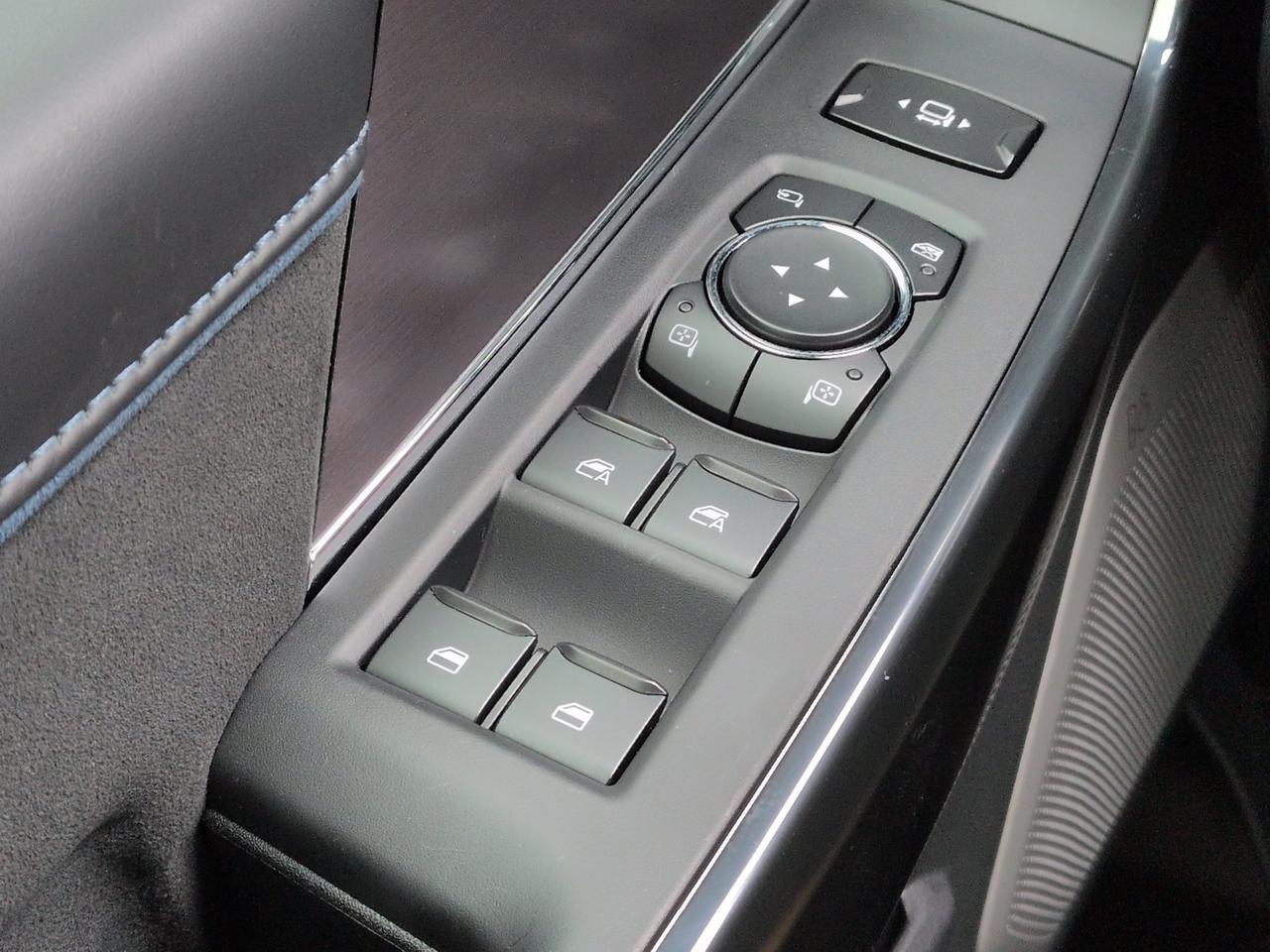 2027 Ford Super Duty F-250 SRW Platinum Appleton WI