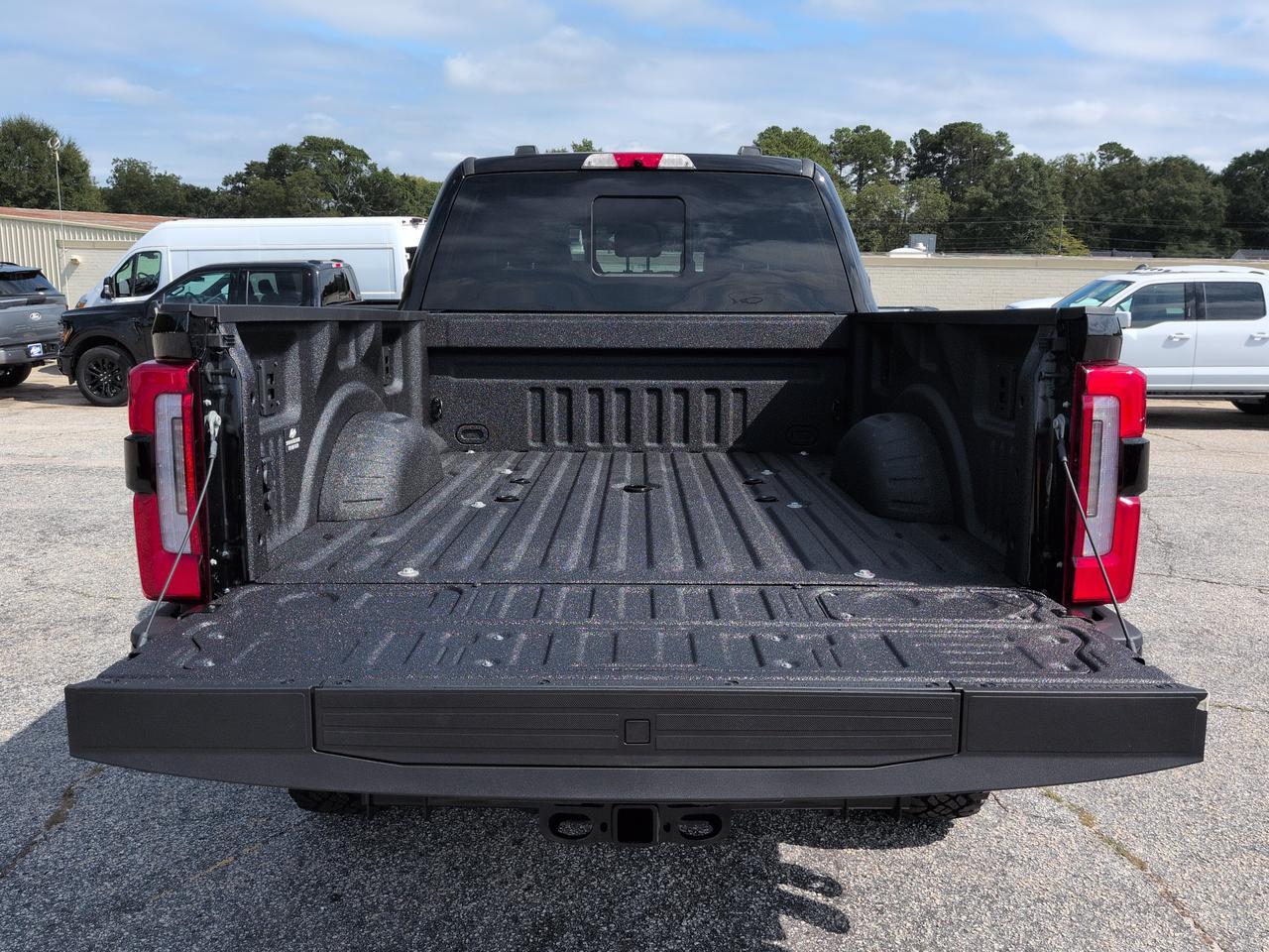2027 Ford Super Duty F-250 SRW Platinum Appleton WI