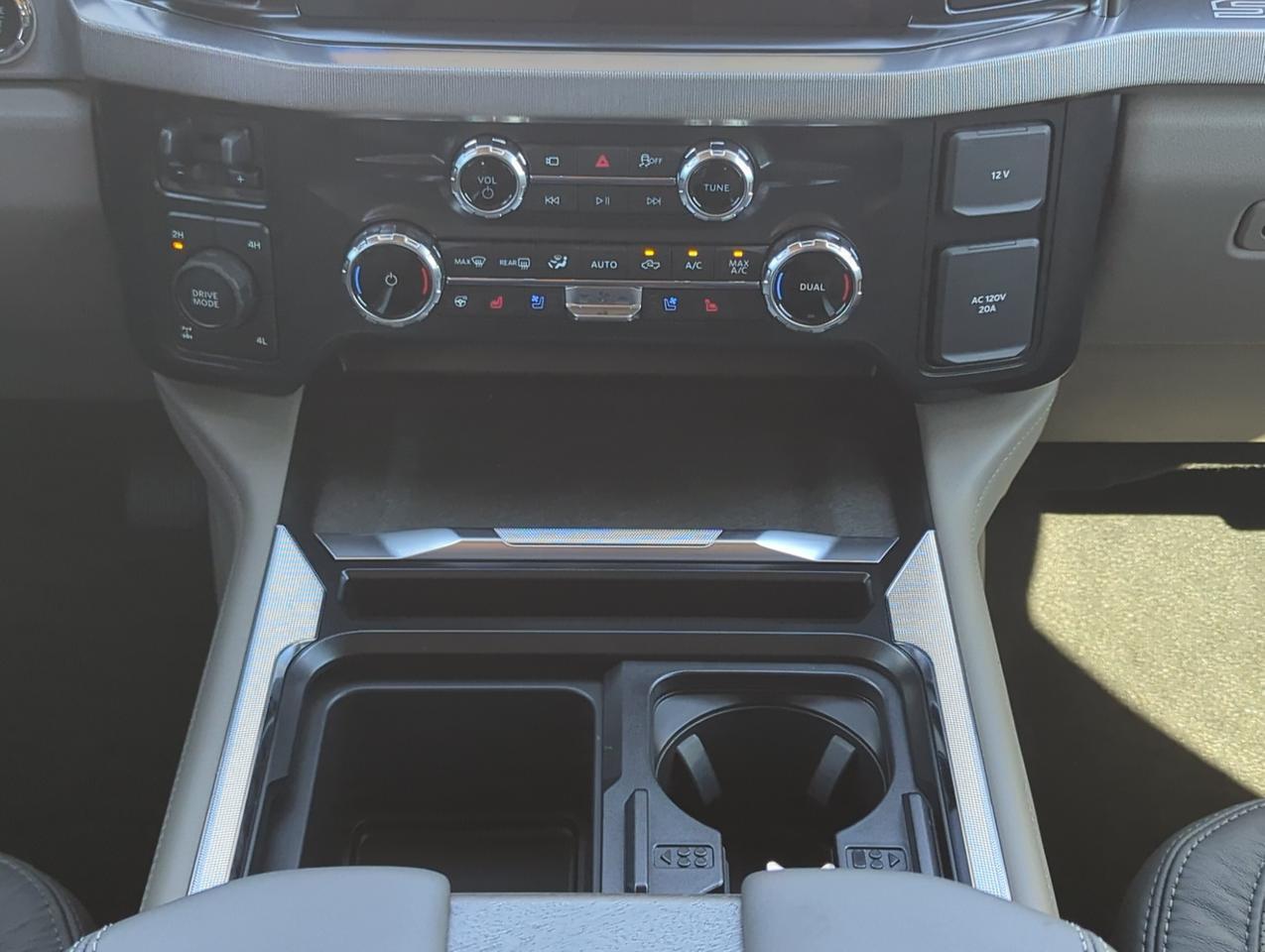 2027 Ford Super Duty F-250 SRW Platinum Plus Winder GA