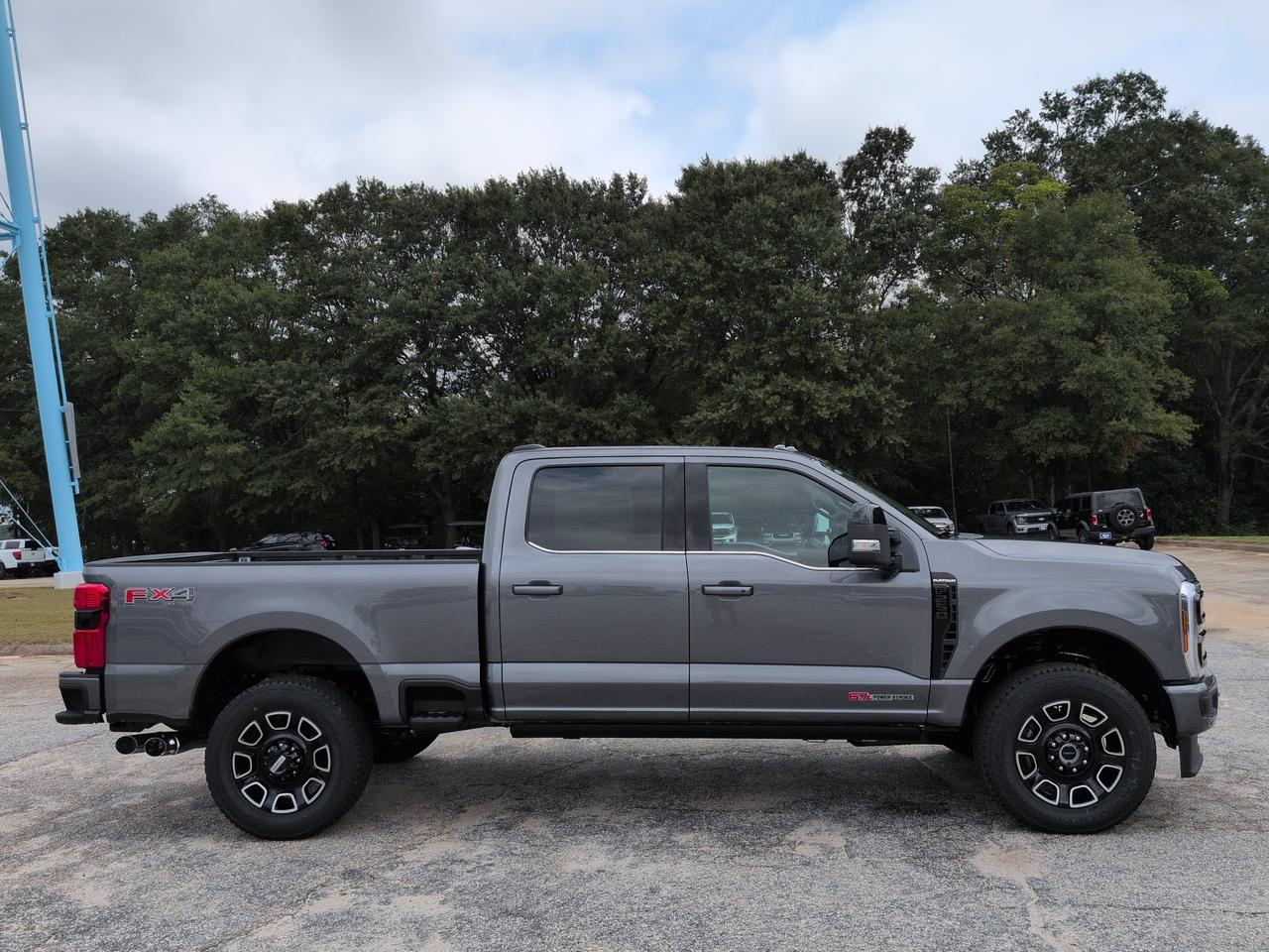 2027 Ford Super Duty F-250 SRW Platinum