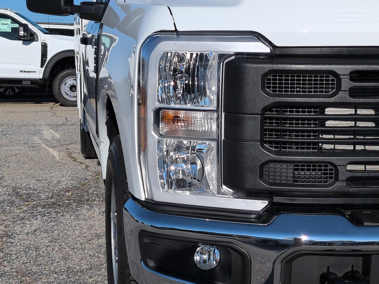 2027 Ford Super Duty F-250 SRW Service Body Appleton WI
