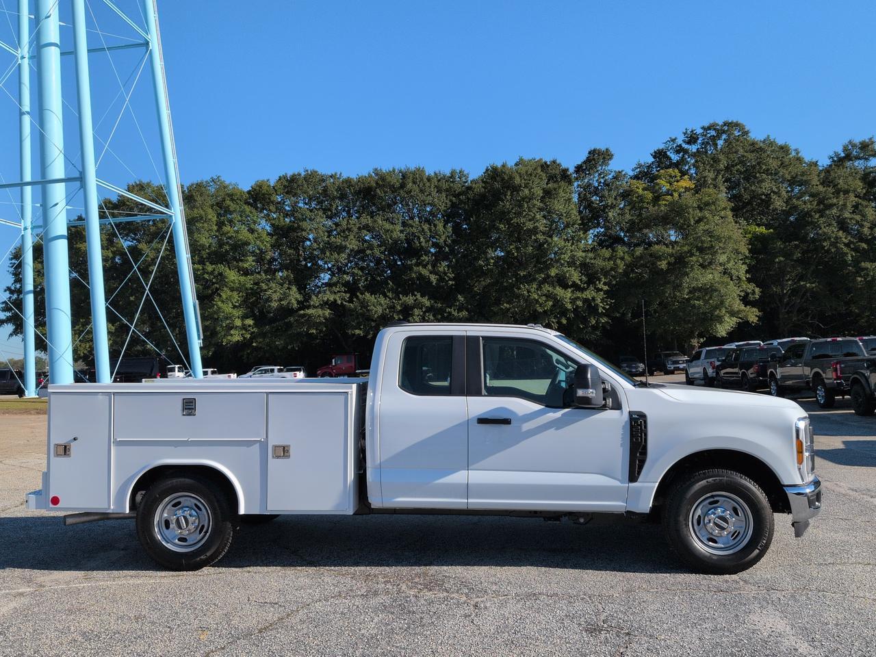 2027 Ford Super Duty F-250 SRW Service Body Appleton WI