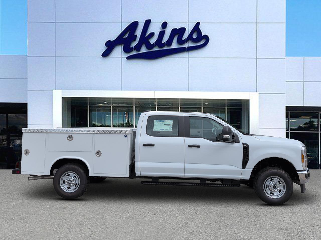 2027 Ford Super Duty F-250 SRW XL