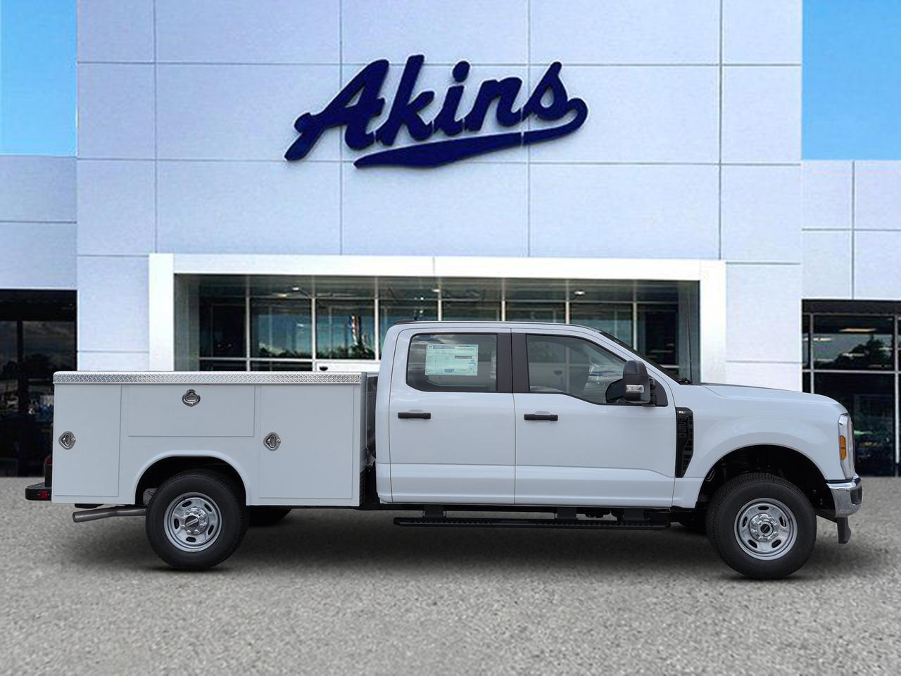 2027 Ford Super Duty F-250 SRW XL