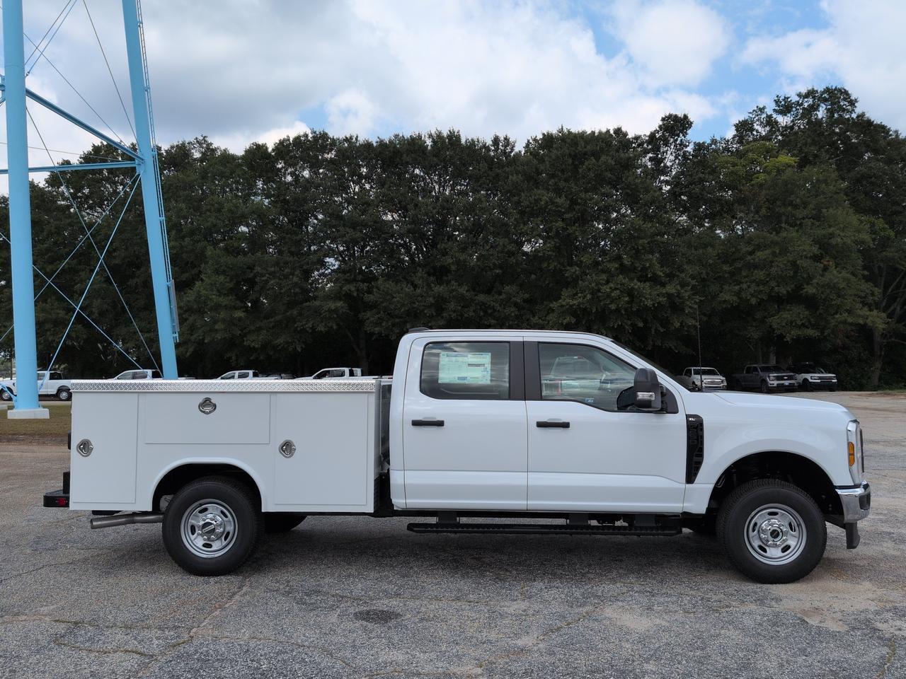 2027 Ford Super Duty F-250 SRW XL