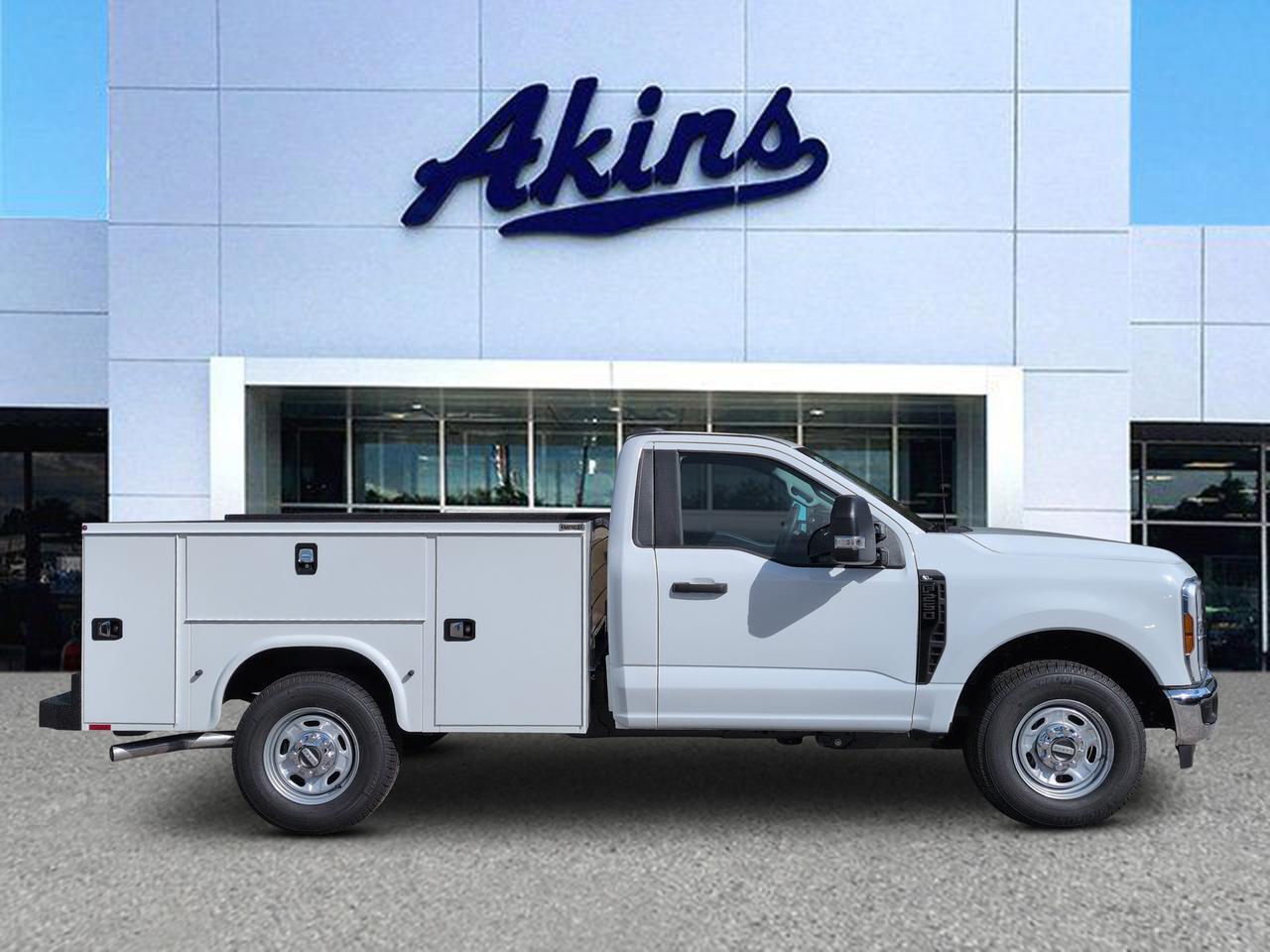 2027 Ford Super Duty F-250 SRW XL
