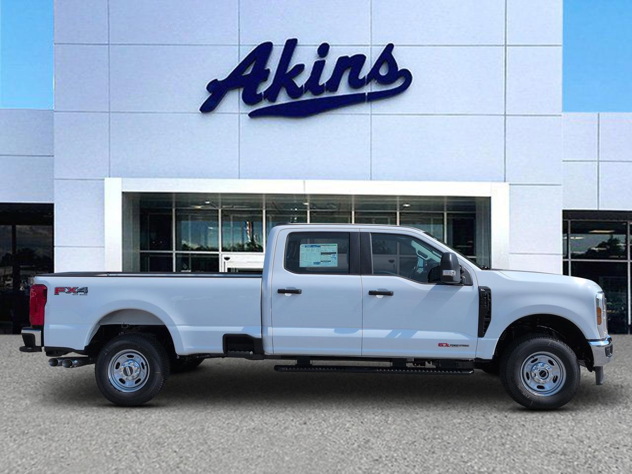2027 Ford Super Duty F-250 SRW XL