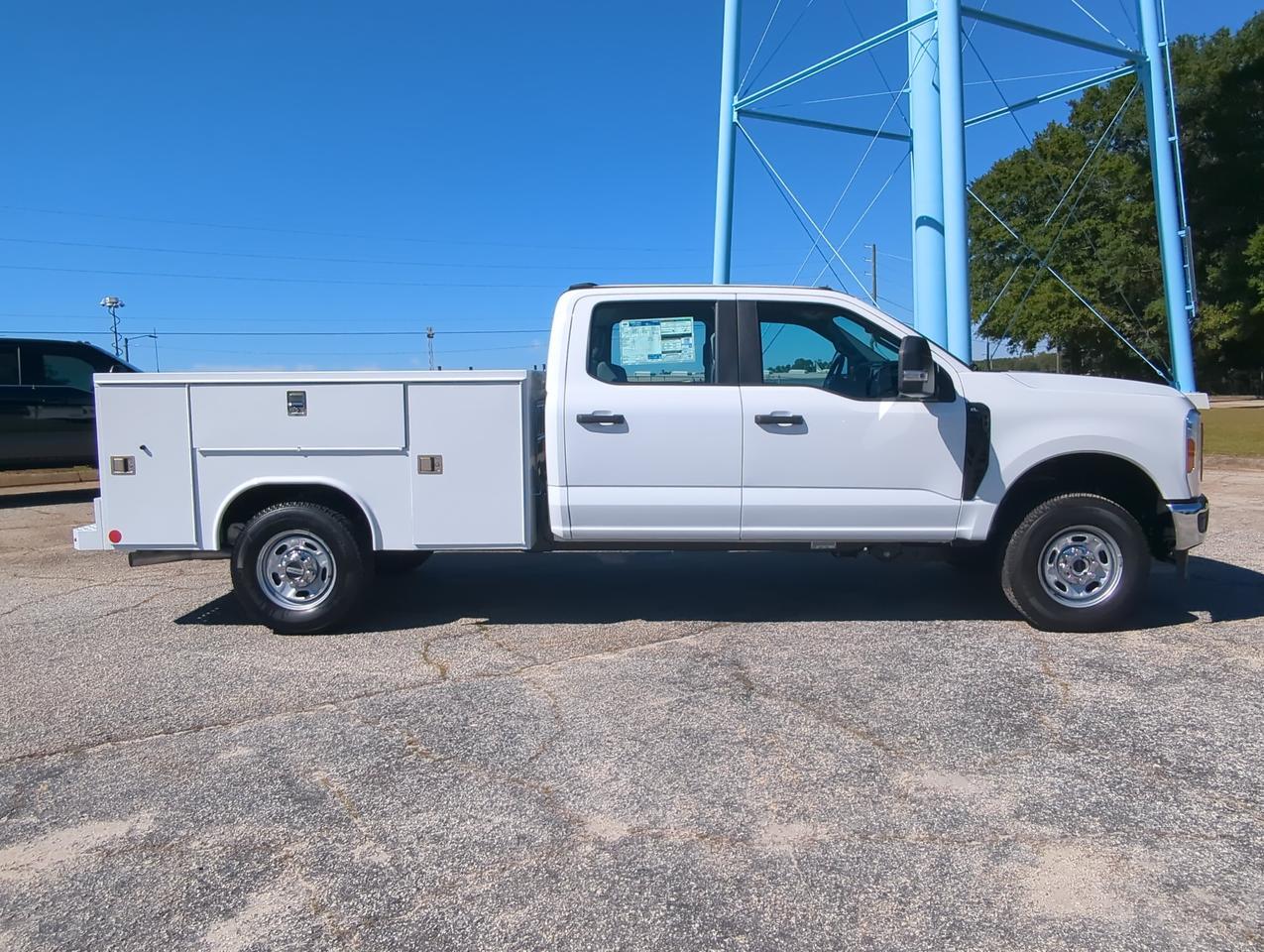 2027 Ford Super Duty F-250 SRW XL