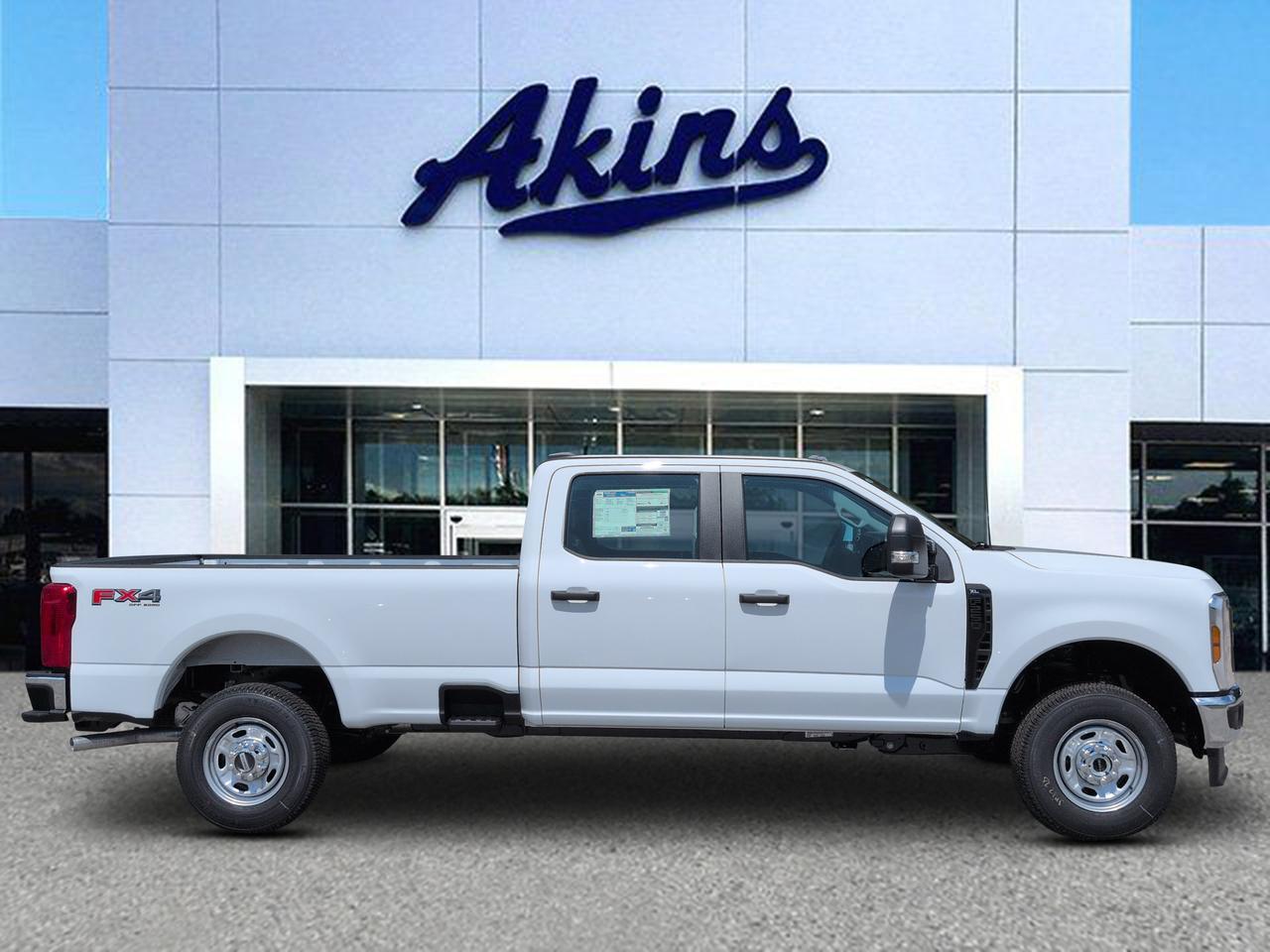 2027 Ford Super Duty F-250 SRW XL