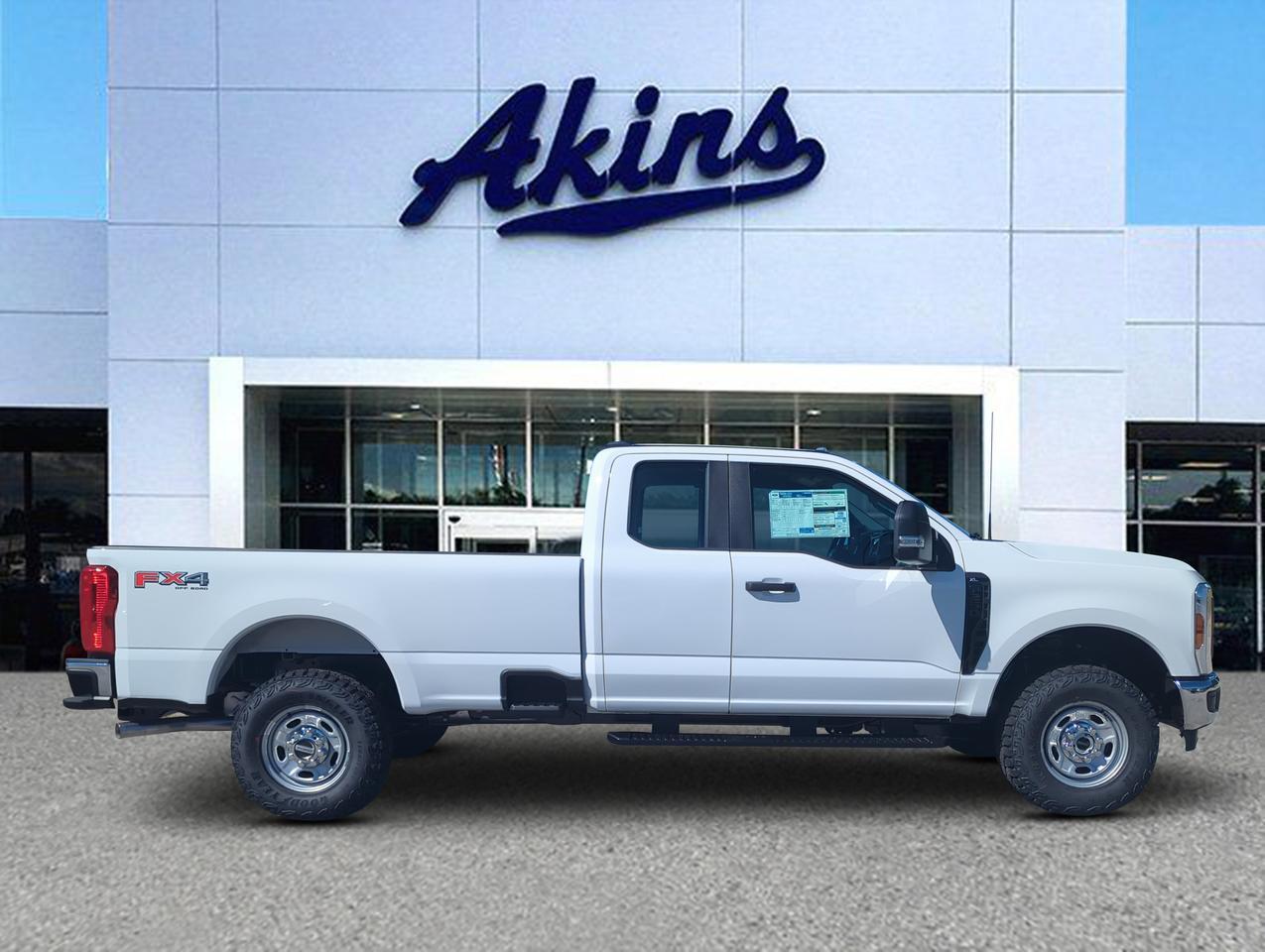 2027 Ford Super Duty F-250 SRW XL