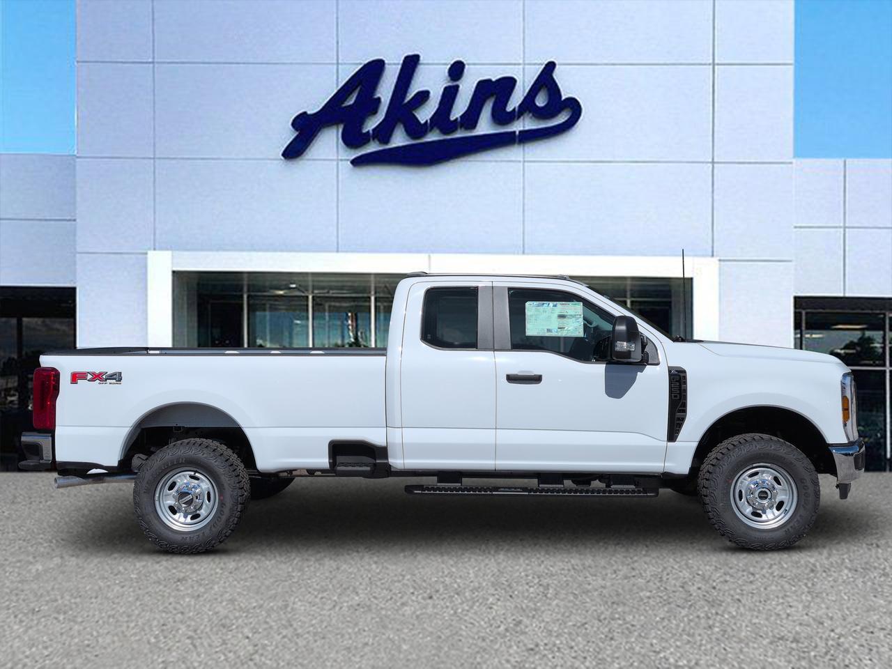 2027 Ford Super Duty F-250 SRW XL