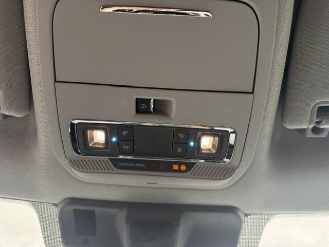 2027 Ford Super Duty F-350 DRW Chassis LARIAT New Braunfels TX
