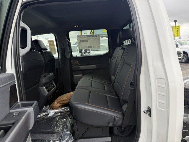 2027 Ford Super Duty F-350 DRW Chassis LARIAT New Braunfels TX