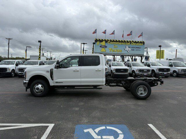 2027 Ford Super Duty F-350 DRW Chassis