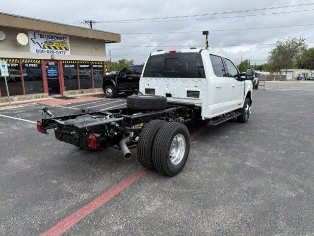 2027 Ford Super Duty F-350 DRW Chassis LARIAT New Braunfels TX