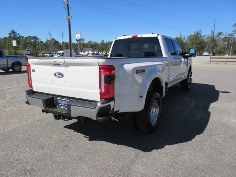 2027 Ford Super Duty F-350 DRW LARIAT St. George SC