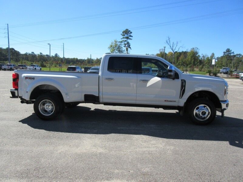 2027 Ford Super Duty F-350 DRW LARIAT St. George SC