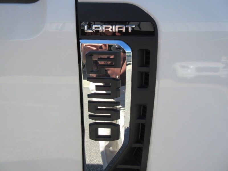 2027 Ford Super Duty F-350 DRW LARIAT St. George SC