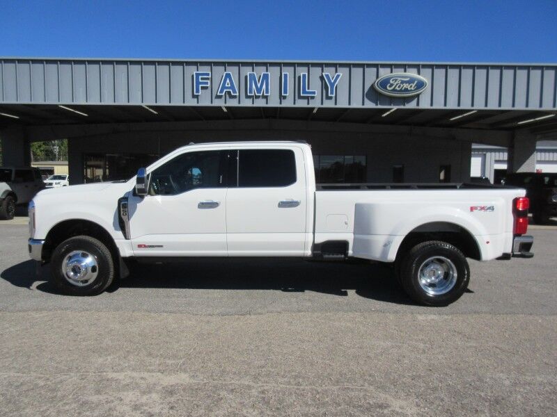 2027 Ford Super Duty F-350 DRW LARIAT St. George SC