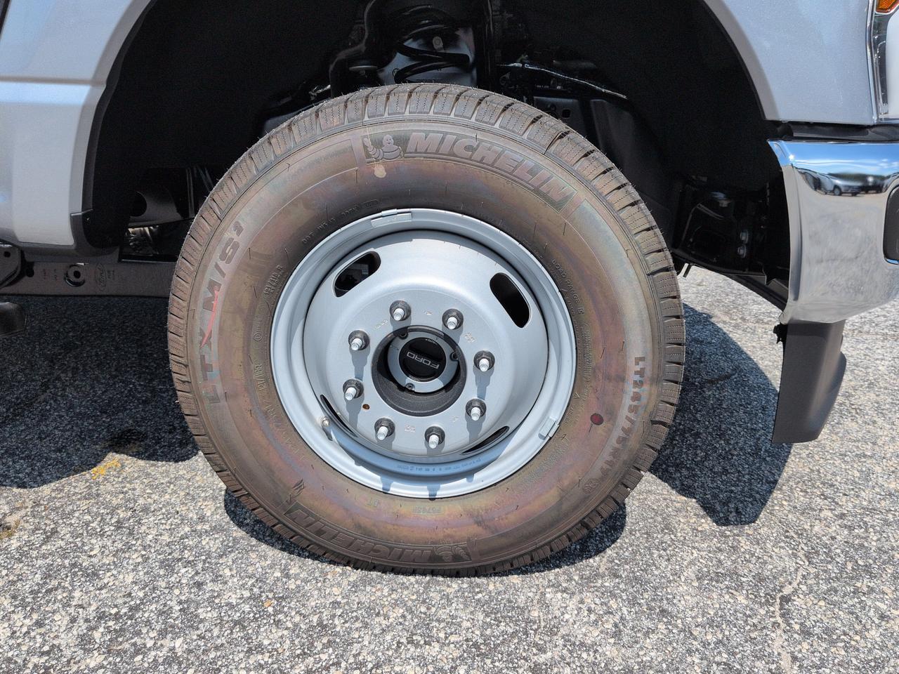 2027 Ford Super Duty F-350 DRW XL Winder GA