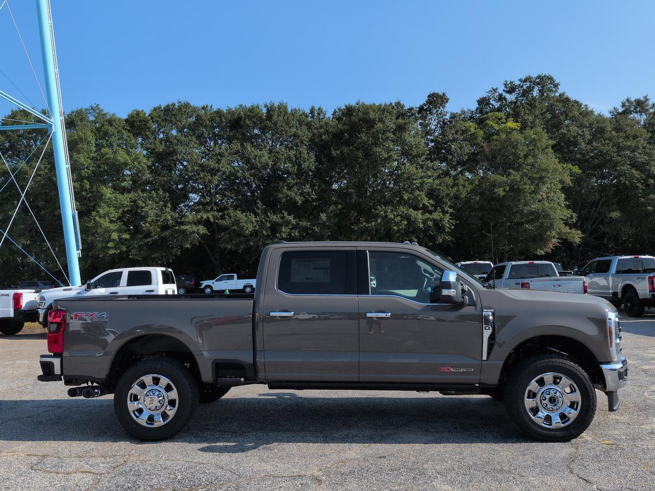 2027 Ford Super Duty F-350 SRW