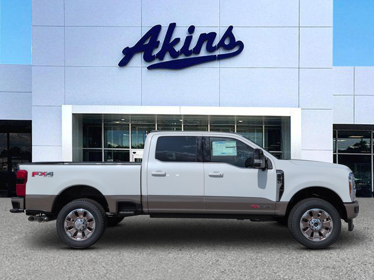Ford Super Duty F-350 SRW King Ranch