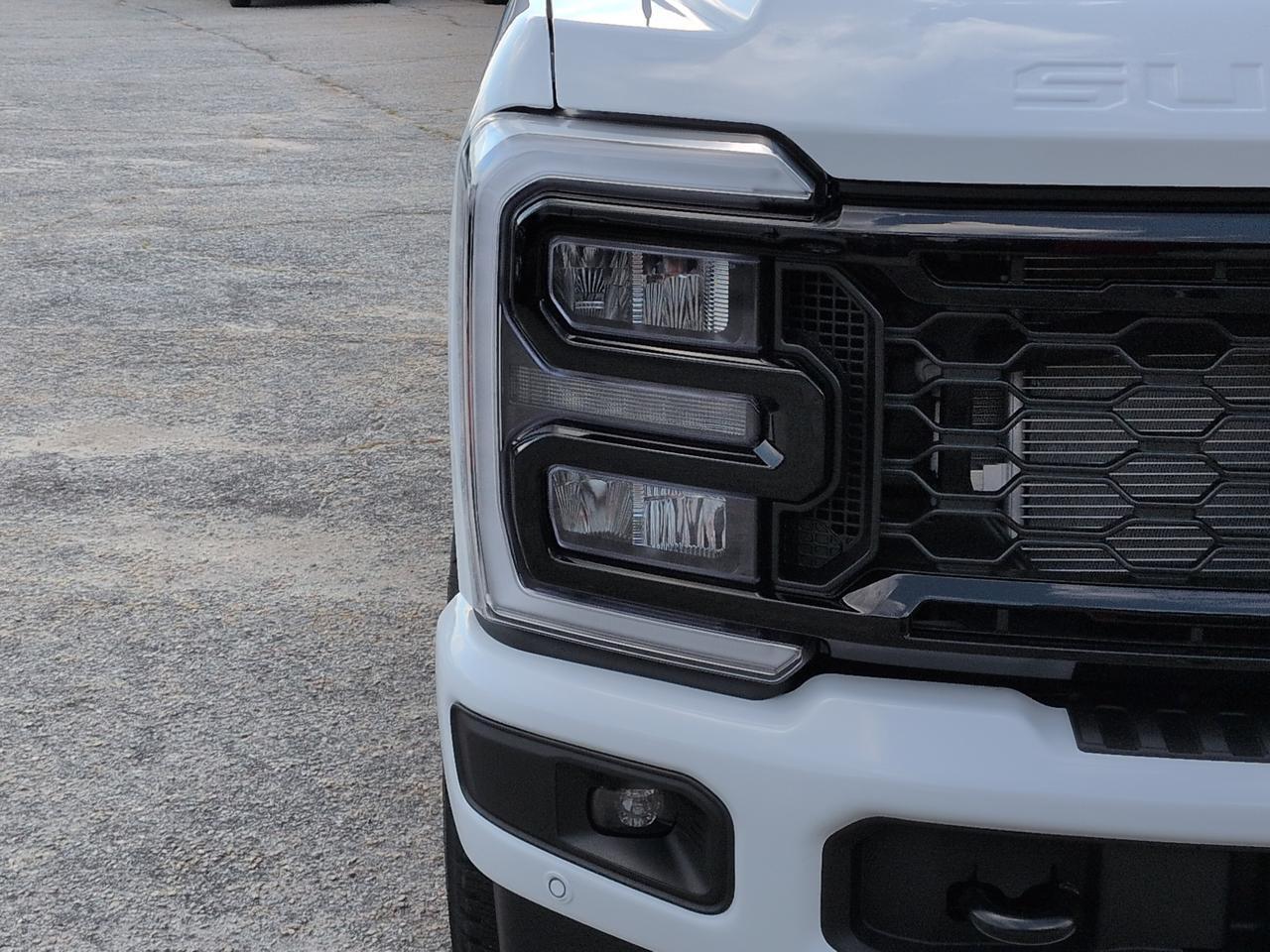 2027 Ford Super Duty F-350 SRW LARIAT Winder GA