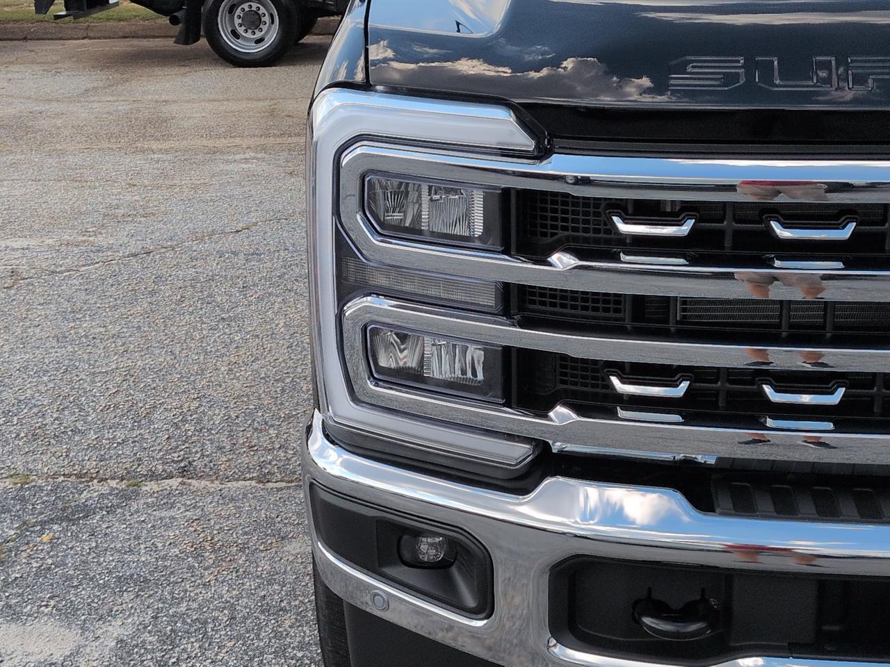 2027 Ford Super Duty F-350 SRW LARIAT Winder GA